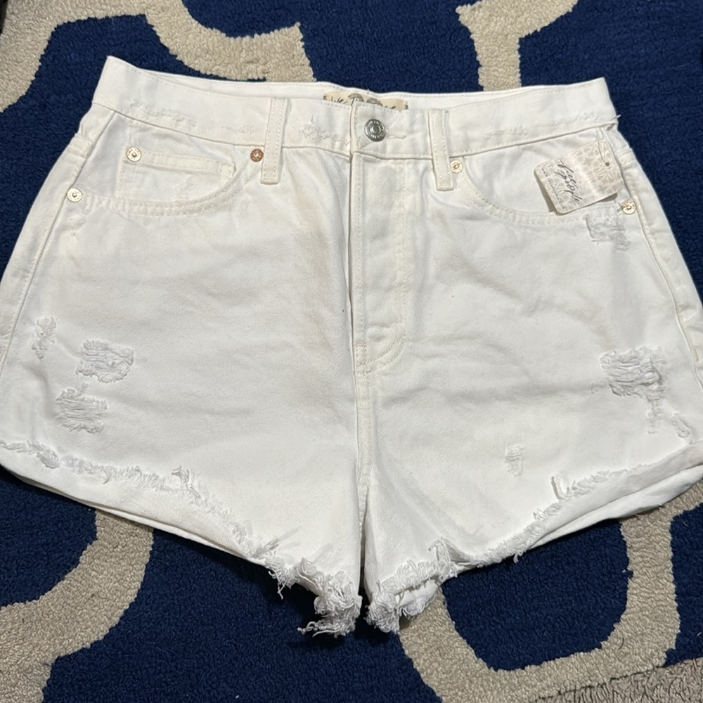 2024. We the Free Lasso Shorts - Picture 6 of 6